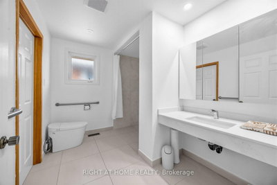 3126 Mccarthy Mississauga,ON L4Y 3Z5 — Photo 24