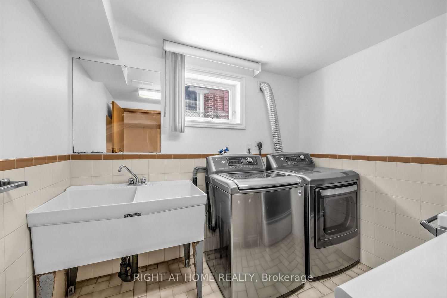 3126 Mccarthy Court • Mississauga, ON photo 37