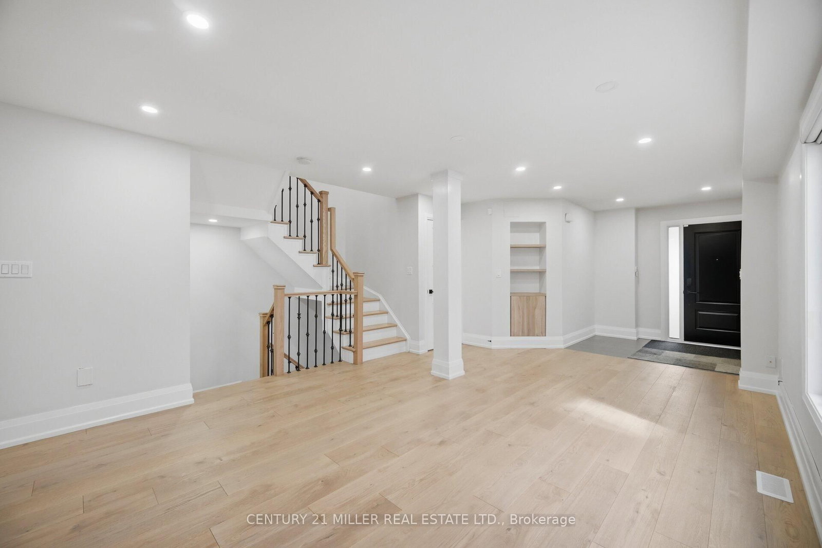689 Macbeth Heights • Mississauga, ON photo 13