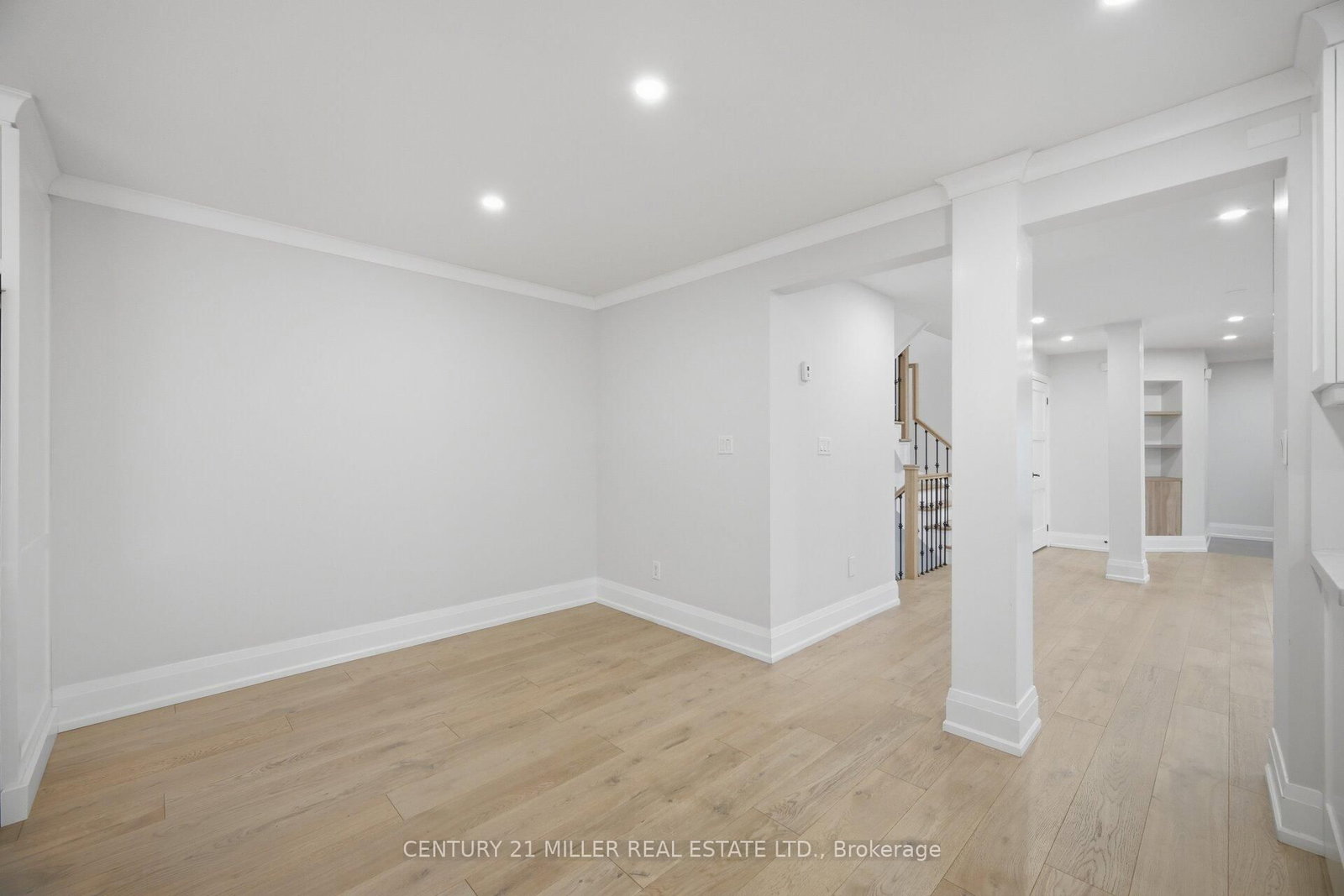 689 Macbeth Heights • Mississauga, ON photo 15