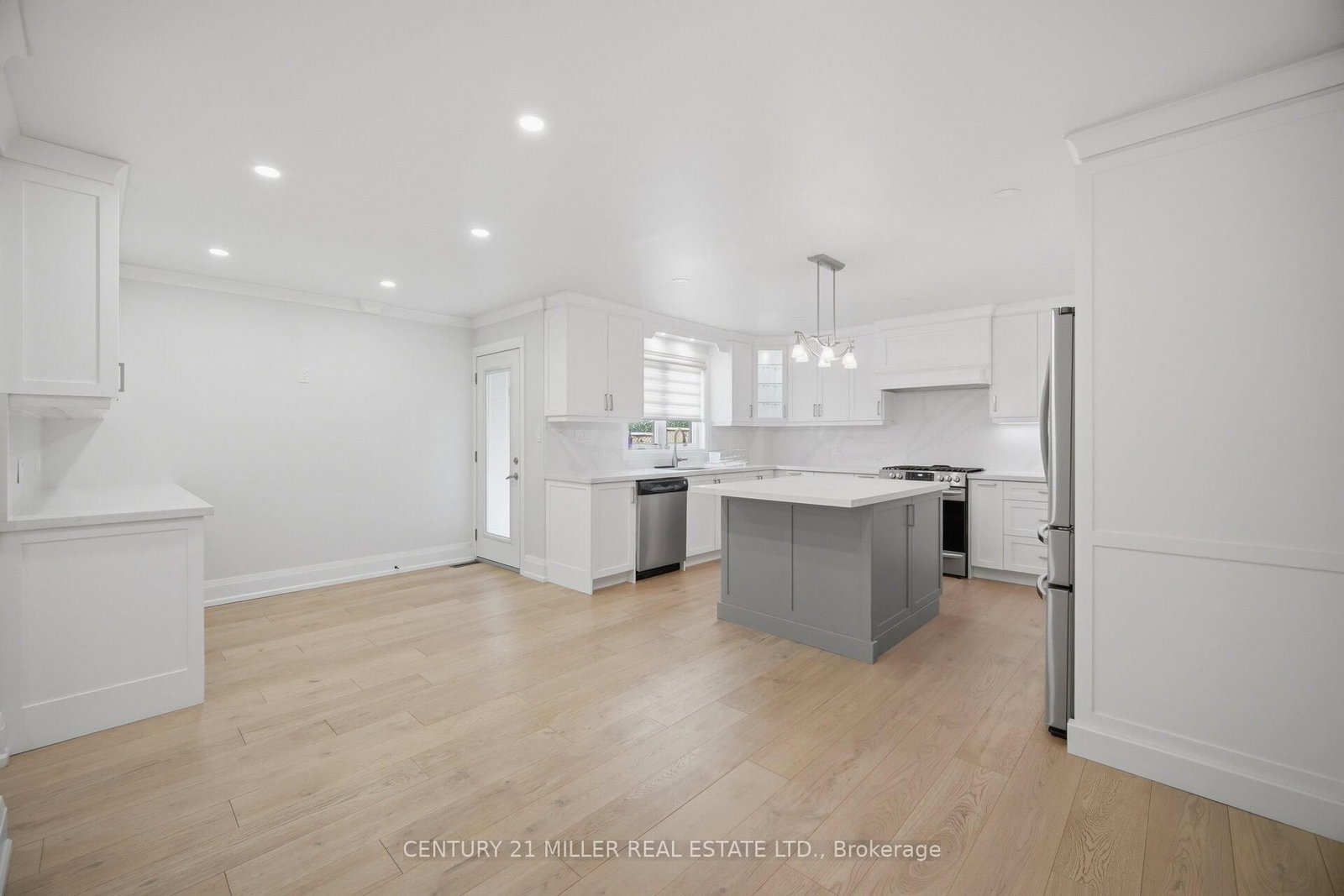 689 Macbeth Heights • Mississauga, ON photo 17