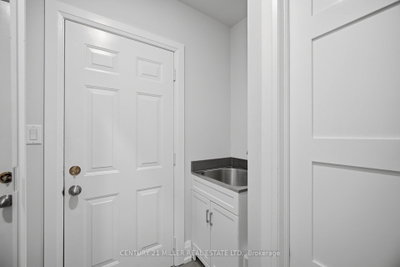 689 Macbeth Mississauga,ON L5W 1E6 — Photo 25