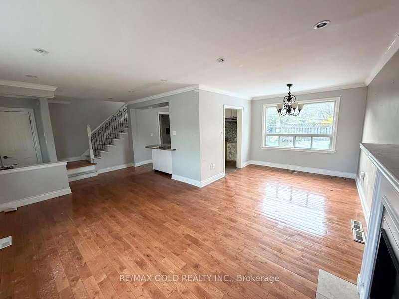 52 Eldomar Ave photo 5
