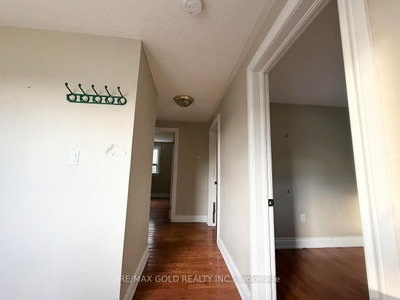 52 Eldomar Avenue • Brampton, ON photo 8