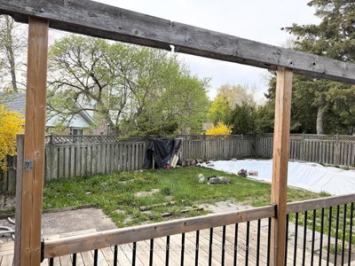 52 Eldomar Avenue • Brampton, ON photo 9