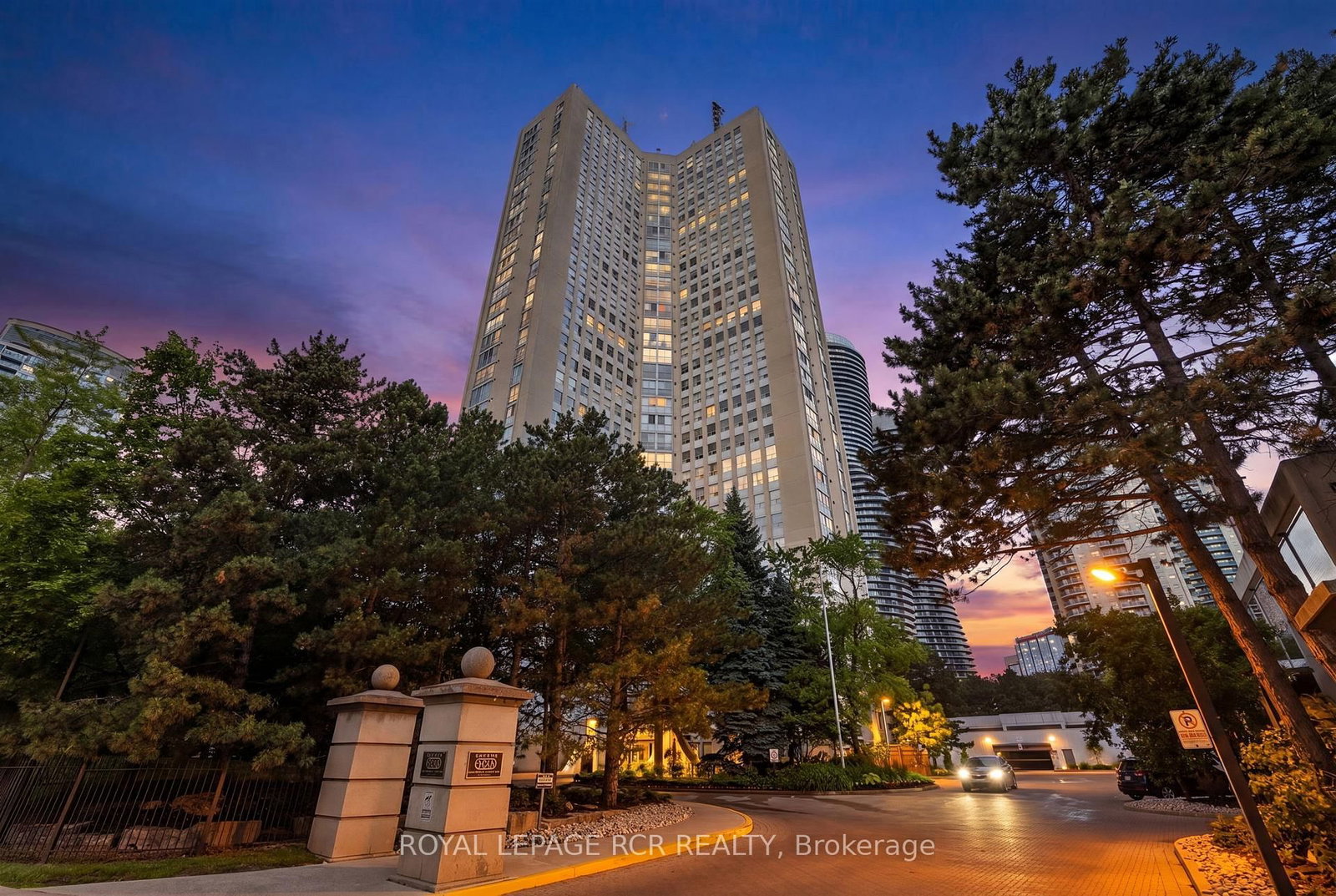 3650 Kaneff Crescent • #303 • Mississauga, ON photo 1
