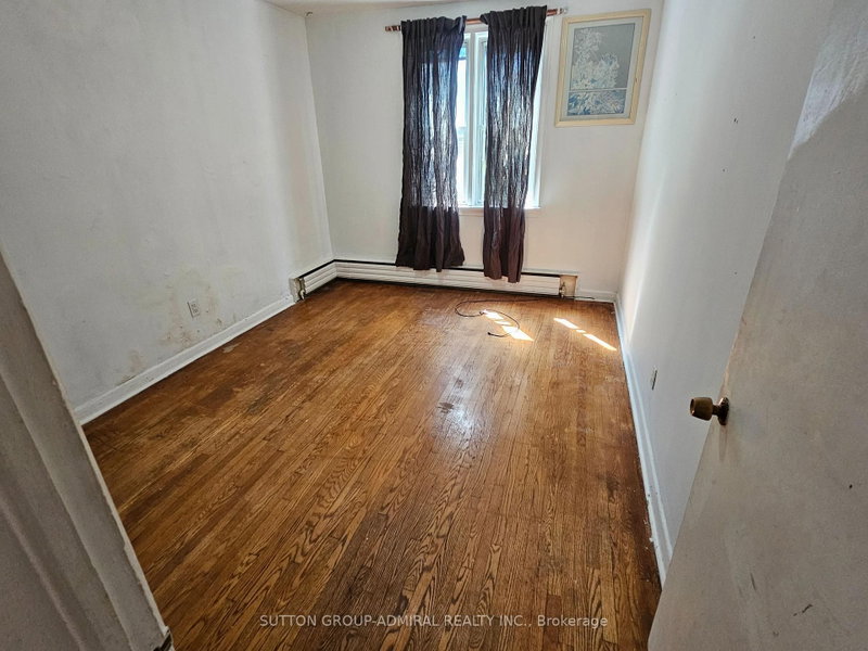 7 Elway Court