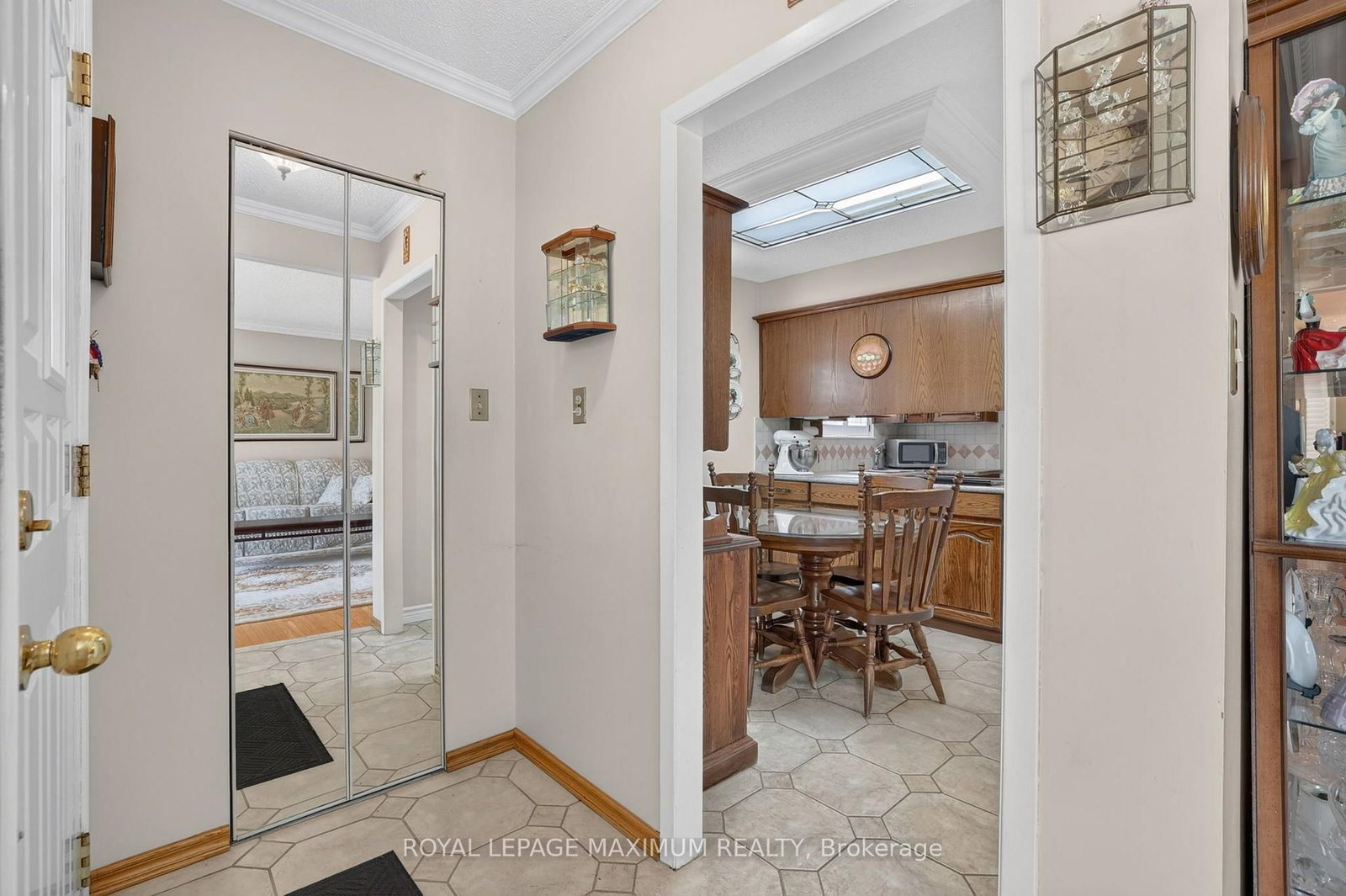 42 Pergola Road • Toronto, ON photo 4