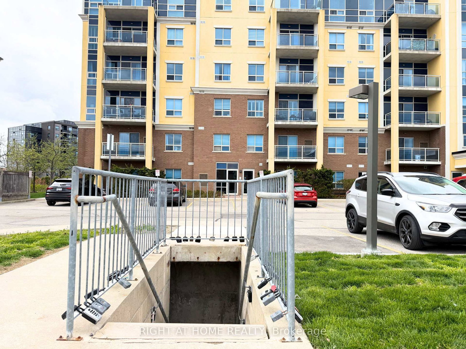 1419 Costigan Road • #308 • Milton, ON photo 26