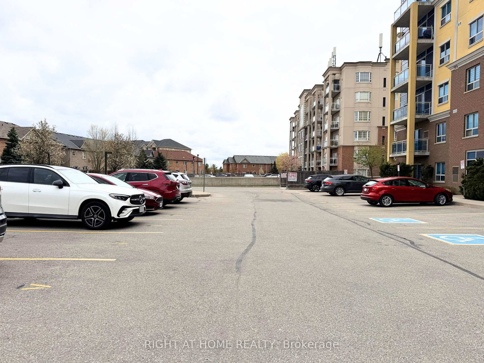 1419 Costigan Road • #308 • Milton, ON photo 6