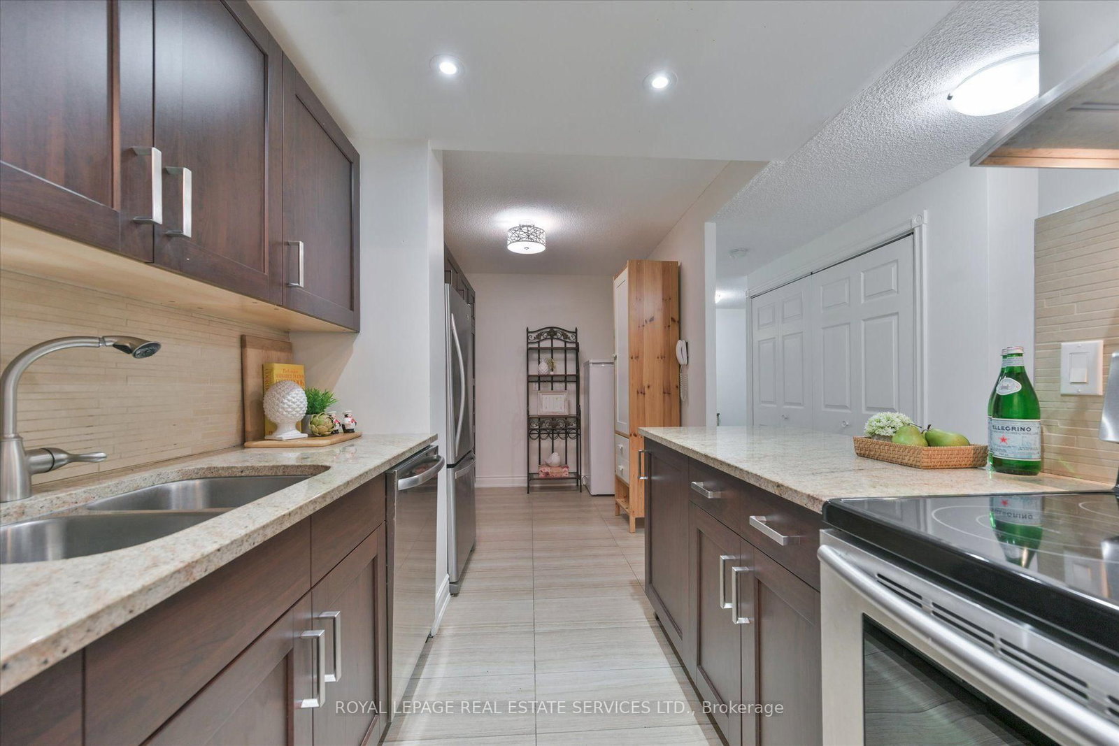 812 Burnhamthorpe Road • #309 • Toronto, ON photo 14