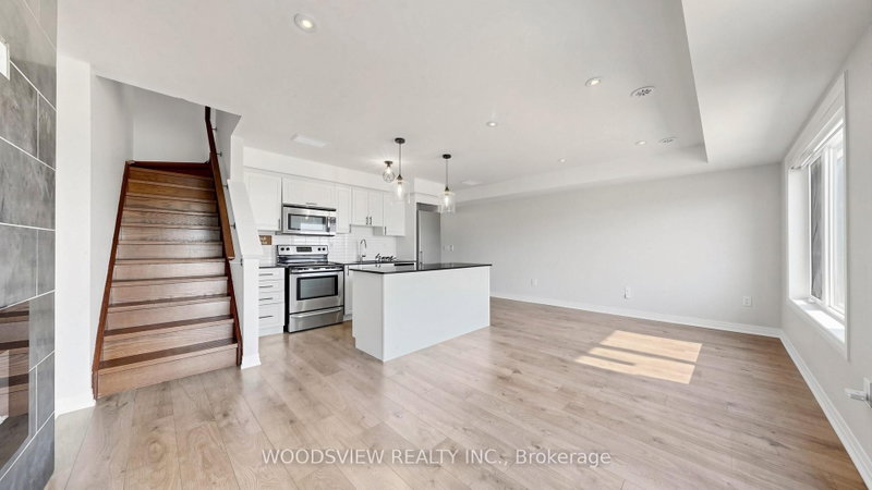 9 - 185 William Duncan Road