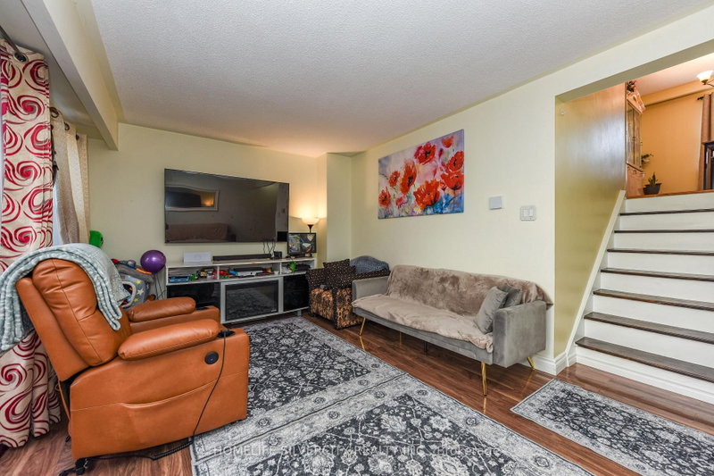 7255 Dooley Mississauga,ON L4T 2S7 — Photo 10