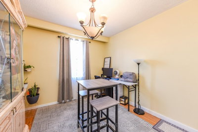 7255 Dooley Mississauga,ON L4T 2S7 — Photo 13