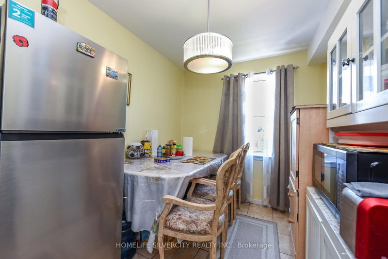 7255 Dooley Mississauga,ON L4T 2S7 — Photo 19