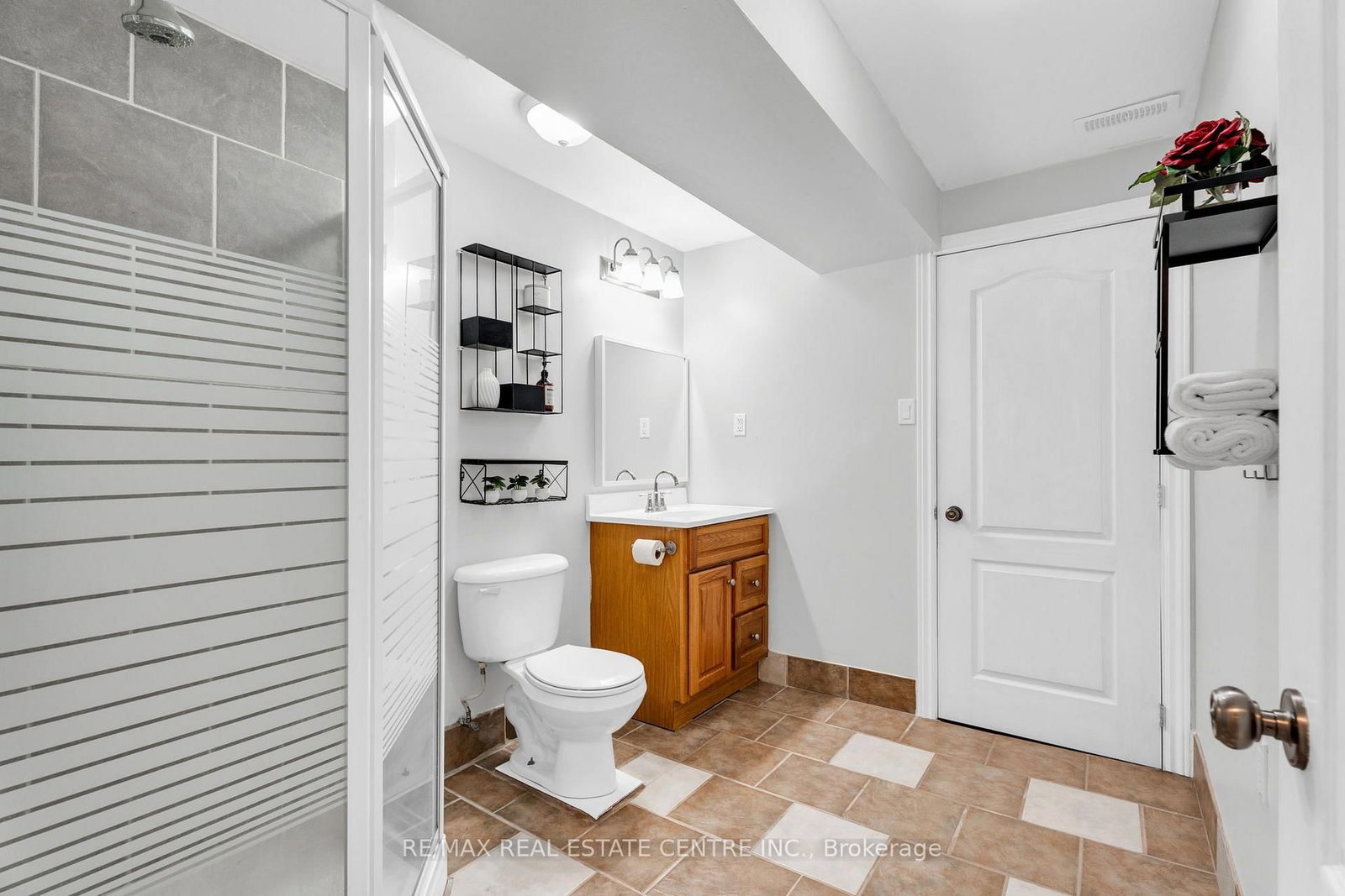 20 Henderson Street • Orangeville, ON photo 27