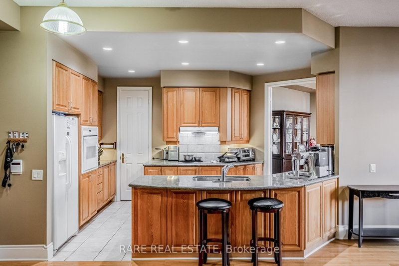 25 Kingsbridge Garden Mississauga,ON L5R 4B1 — Photo 16