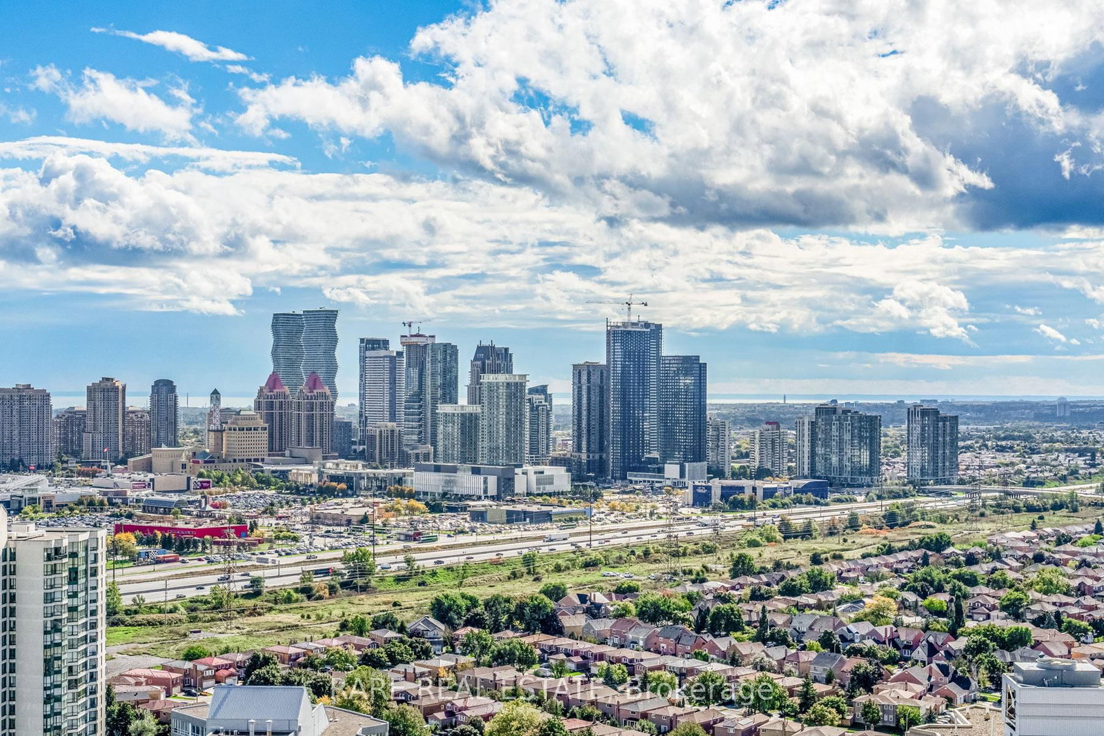 25 Kingsbridge Garden Mississauga,ON L5R 4B1 — Photo 6
