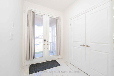 13 Ixworth Circle • Brampton, ON photo 6