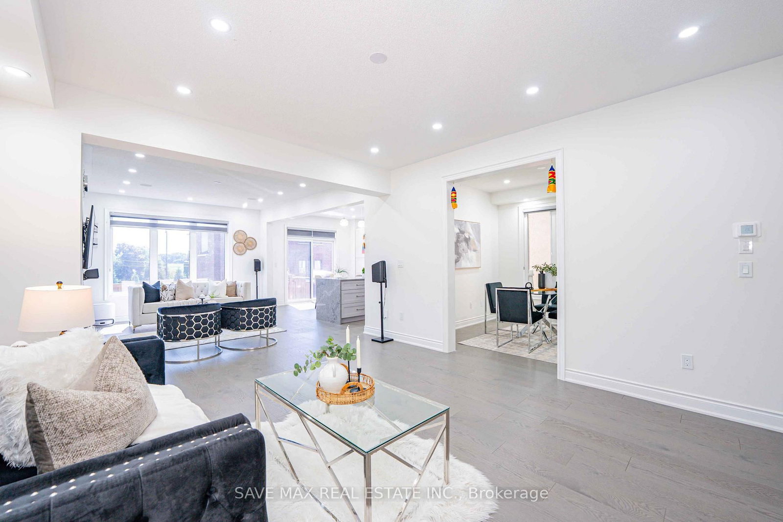 13 Ixworth Circle • Brampton, ON photo 9