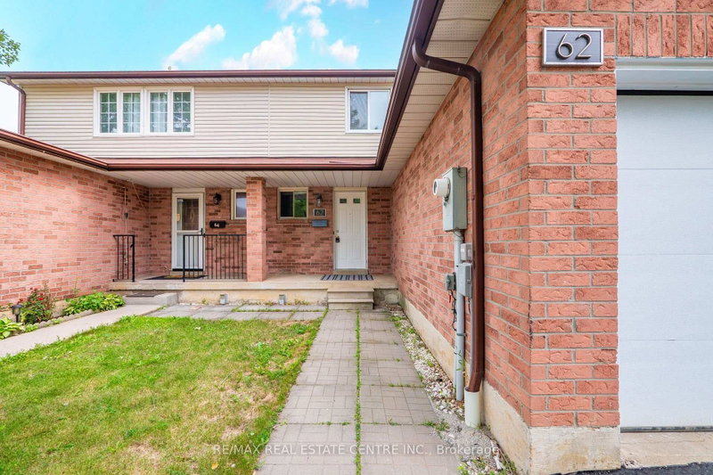 62 Bramhall Circle
