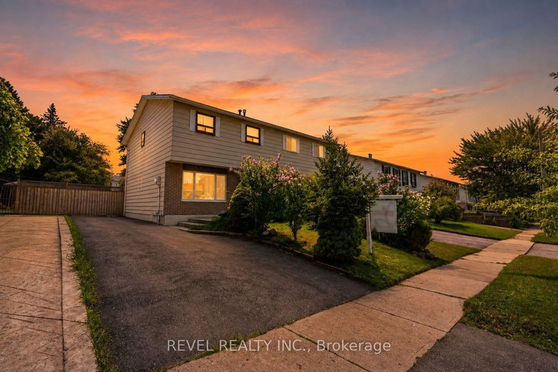 24 Bramhall Circle