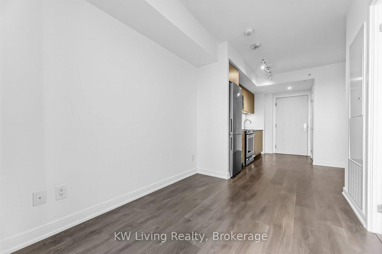 30 Samuel Wood Way • #2009 • Toronto, ON photo 11
