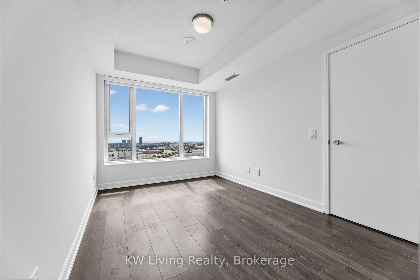 30 Samuel Wood Way • #2009 • Toronto, ON photo 17