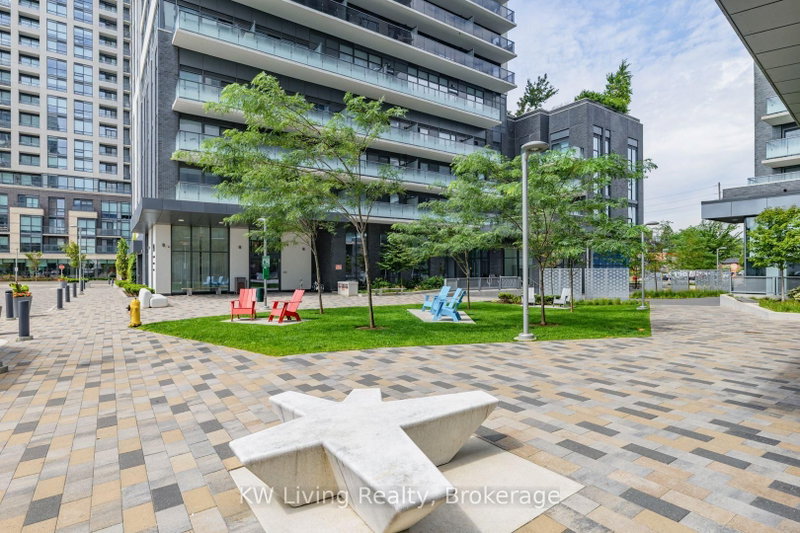 2009 - 30 Samuel Wood Way