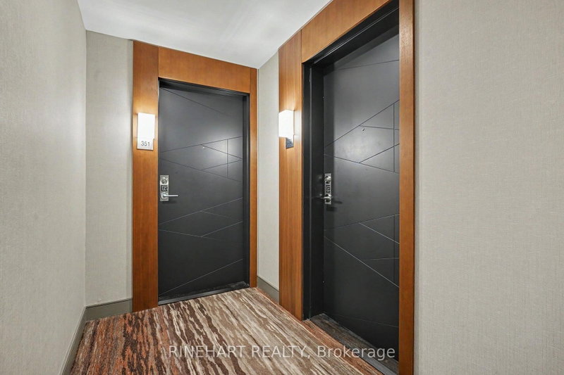 352 - 1575 Lakeshore Road W