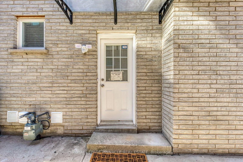 Lower - 1292 Willowbank Trail