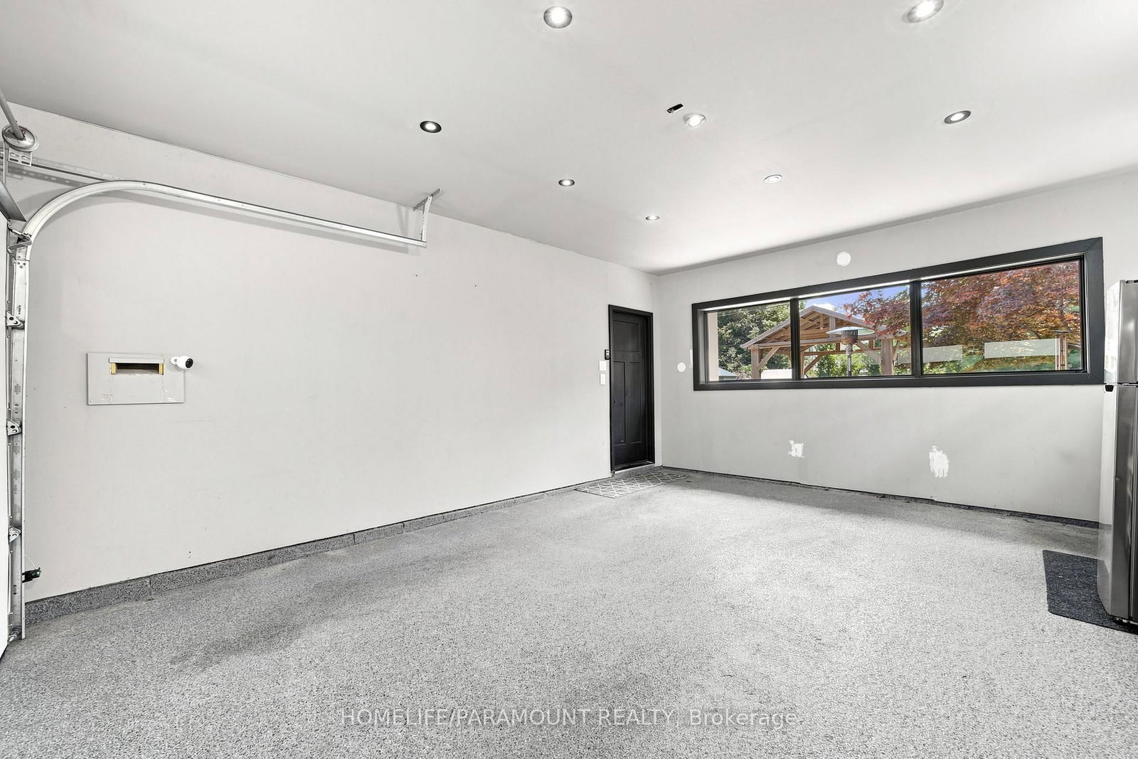 543 Limerick Road • Burlington, ON photo 11