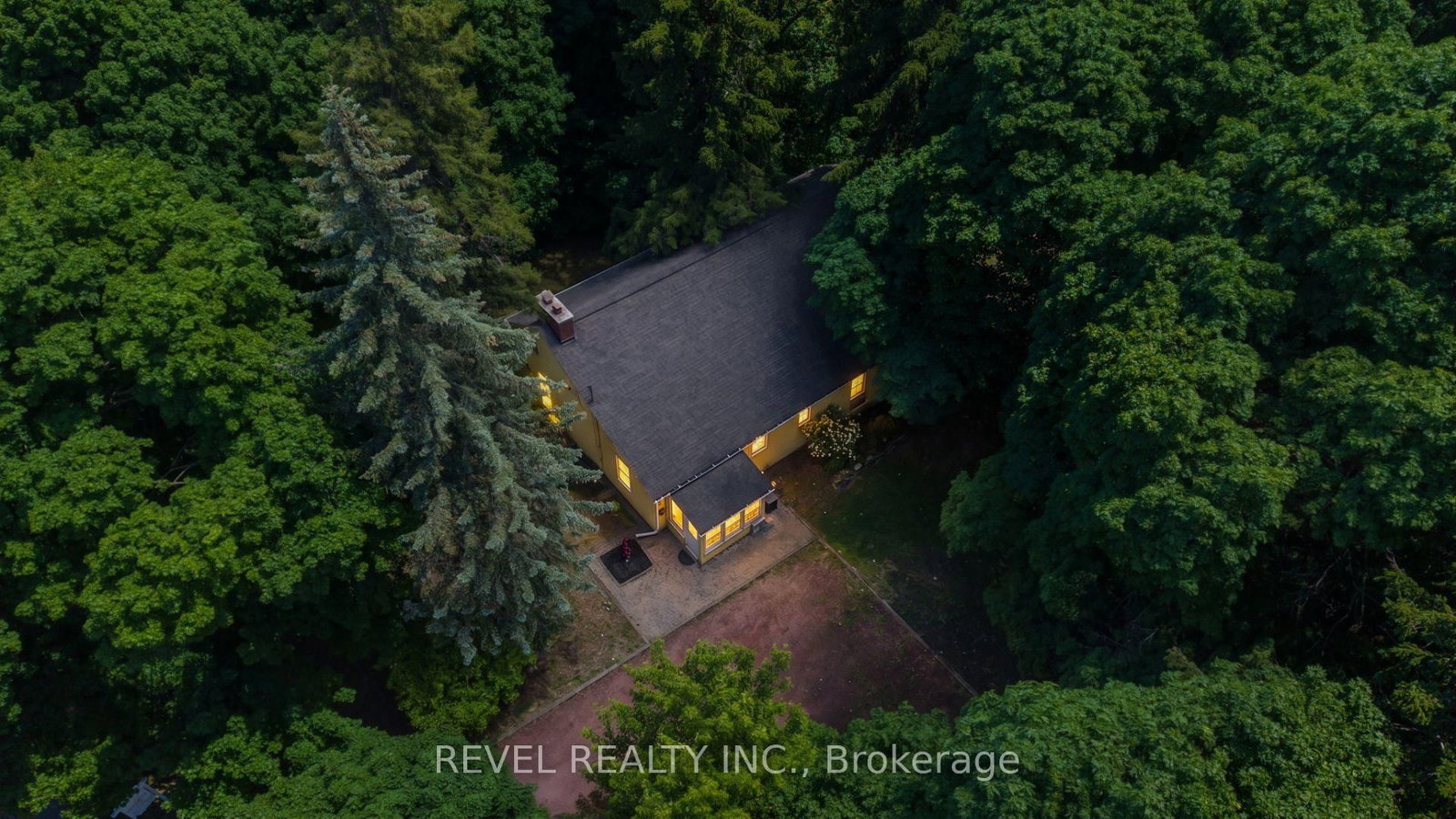 41 Mill Street • Mississauga, ON photo 2