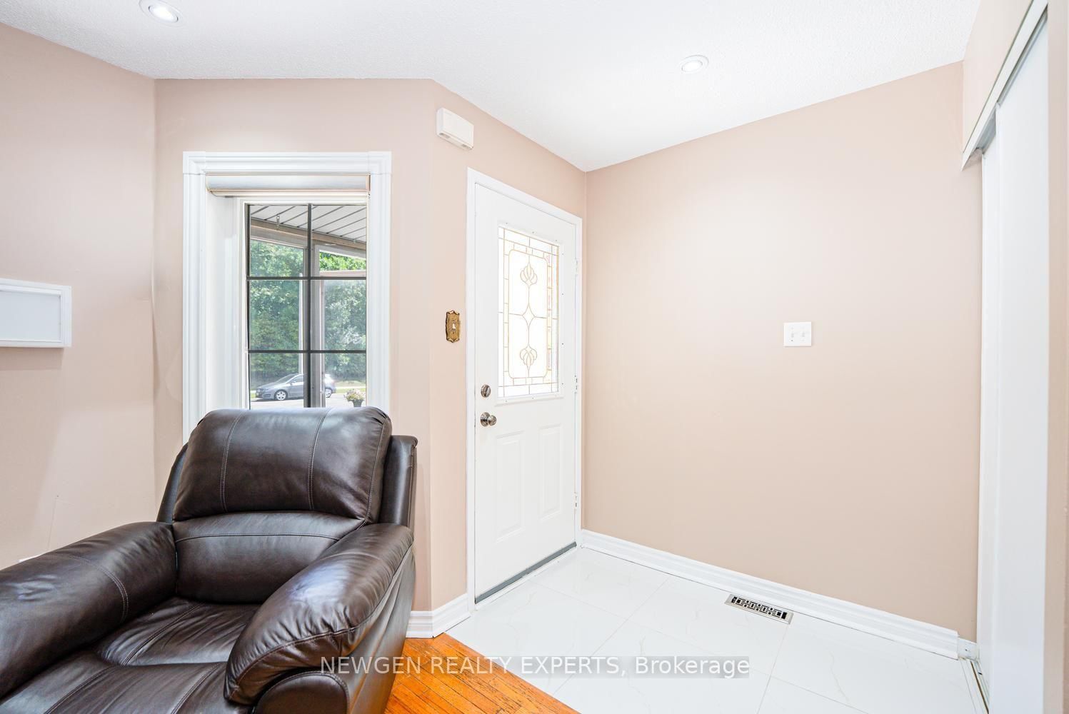42 Mccleave Crescent • Brampton, ON photo 10