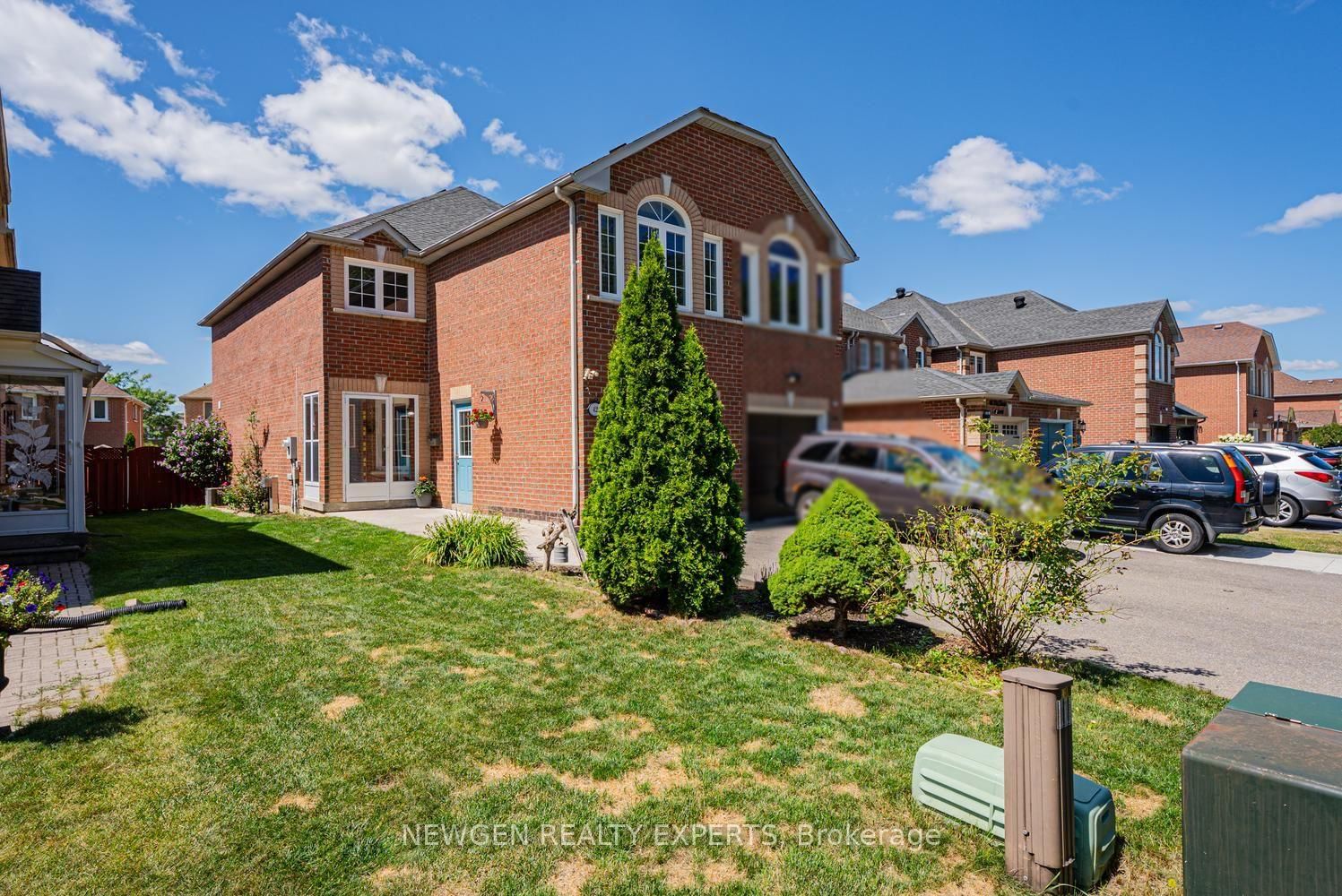 42 Mccleave Crescent • Brampton, ON photo 4