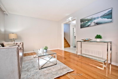 2441 Strathmore Crescent • Mississauga, ON photo 8