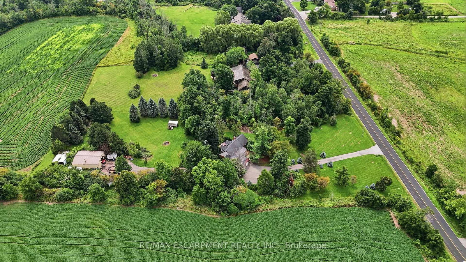 2210 1 Sideroad • Burlington, ON photo 12