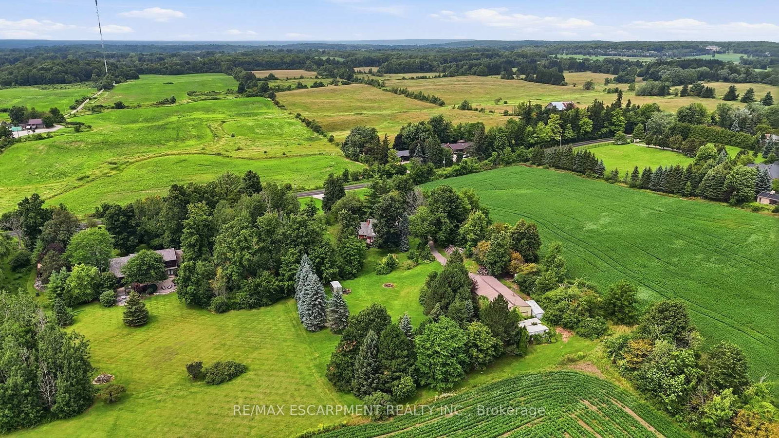 2210 1 Sideroad • Burlington, ON photo 16