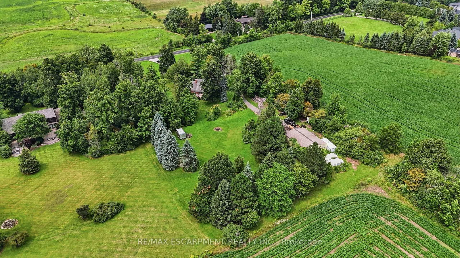 2210 1 Sideroad • Burlington, ON photo 17