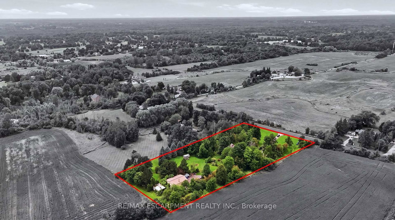 2210 1 Sideroad • Burlington, ON photo 6