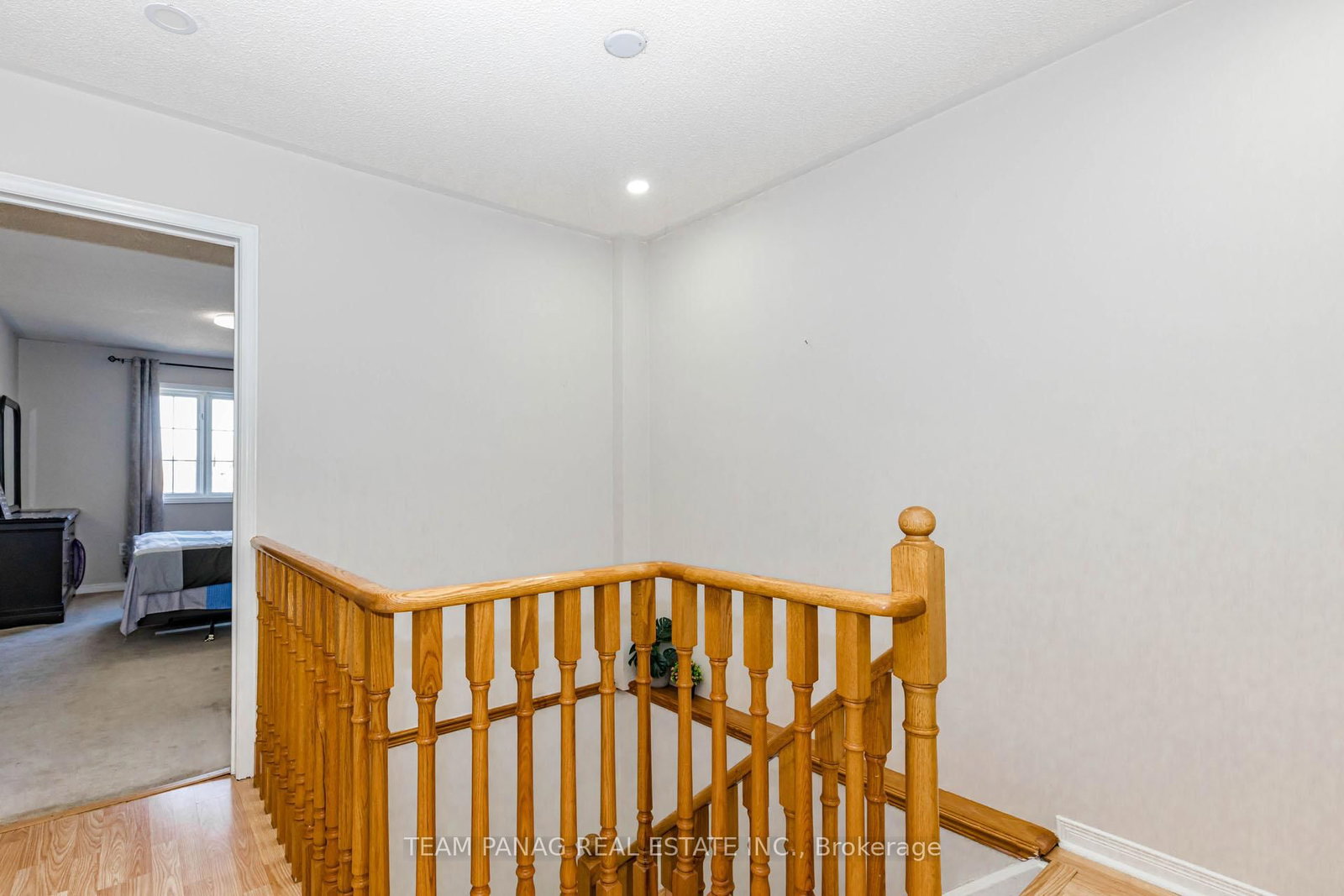 25 Ural Circle • Brampton, ON photo 12