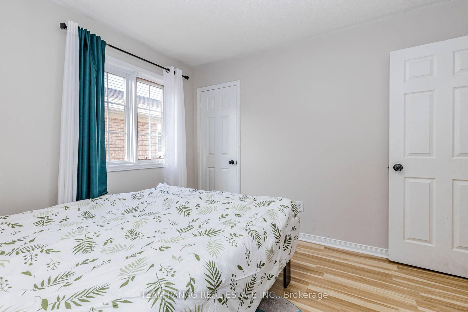 25 Ural Circle • Brampton, ON photo 22
