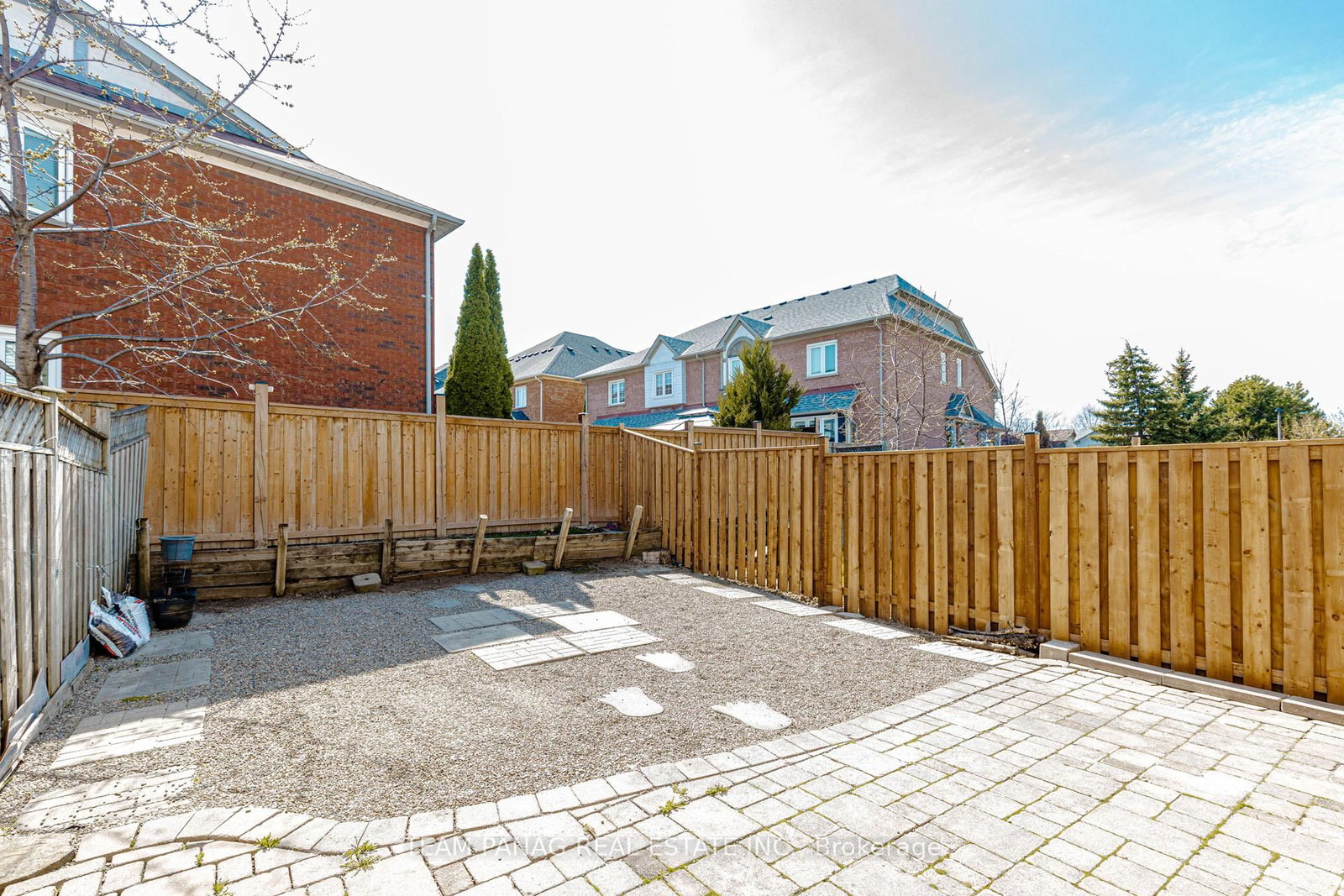 25 Ural Circle • Brampton, ON photo 26