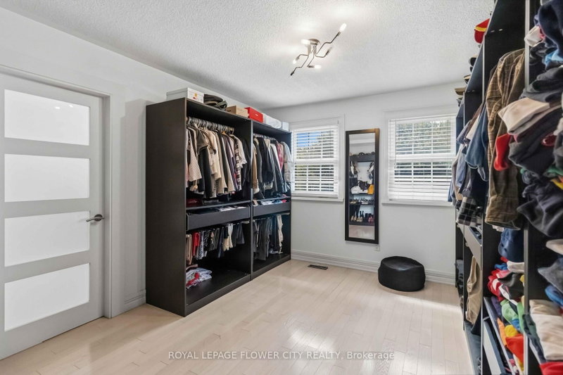 18 Pleasant Valley Brampton,ON L6S 5S2 — Photo 15