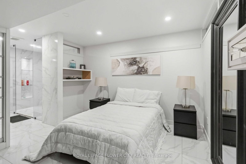 18 Pleasant Valley Brampton,ON L6S 5S2 — Photo 20