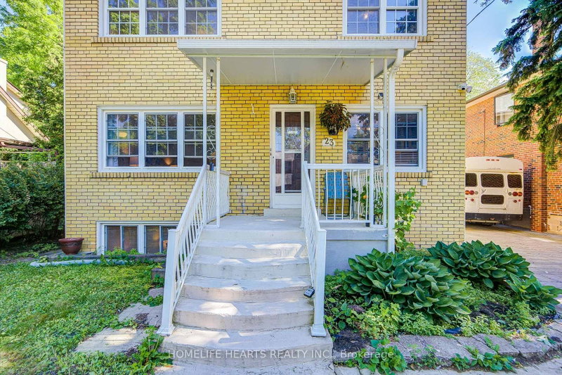 23 Broadview Avenue