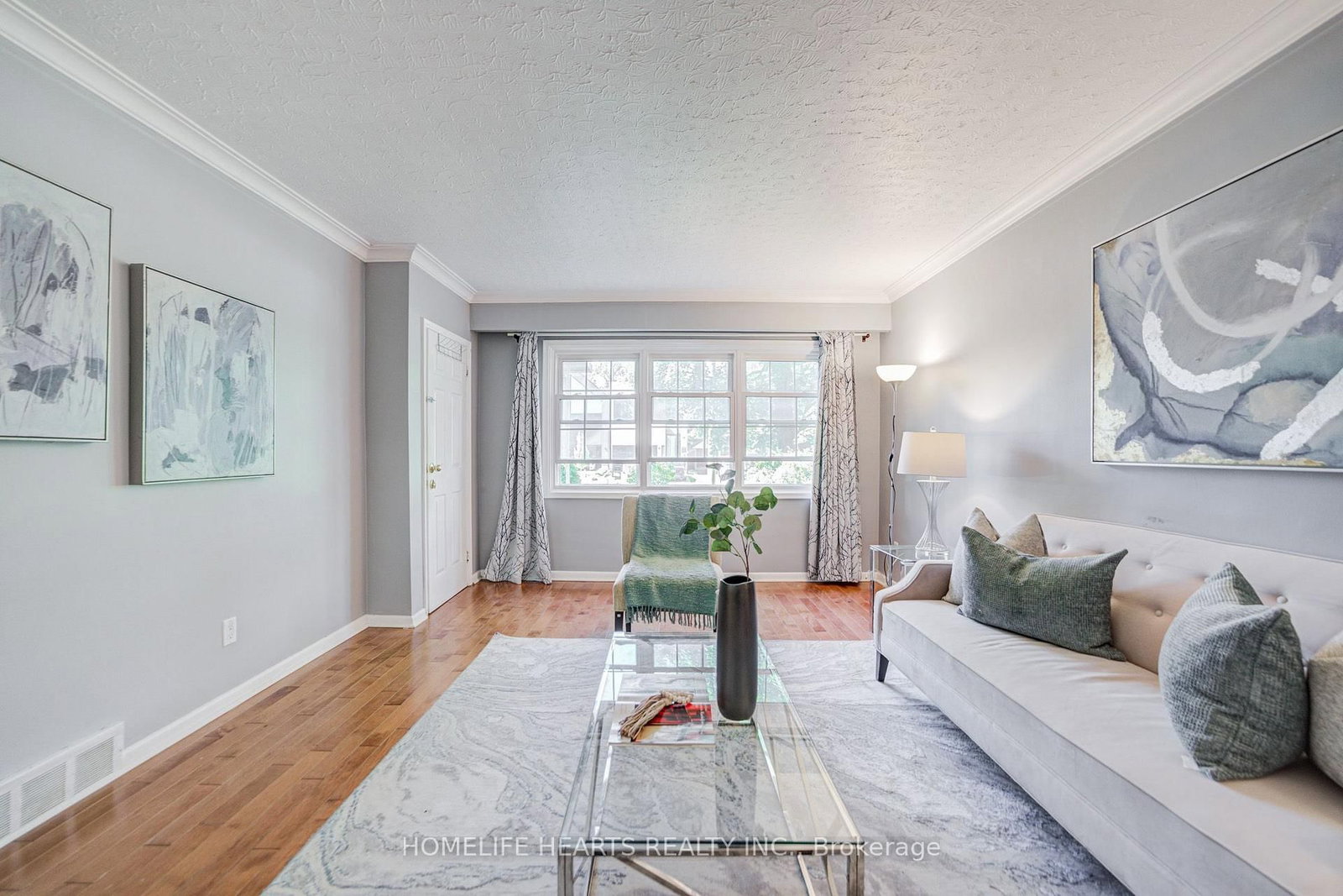 23 Broadview Avenue • Mississauga, ON photo 8