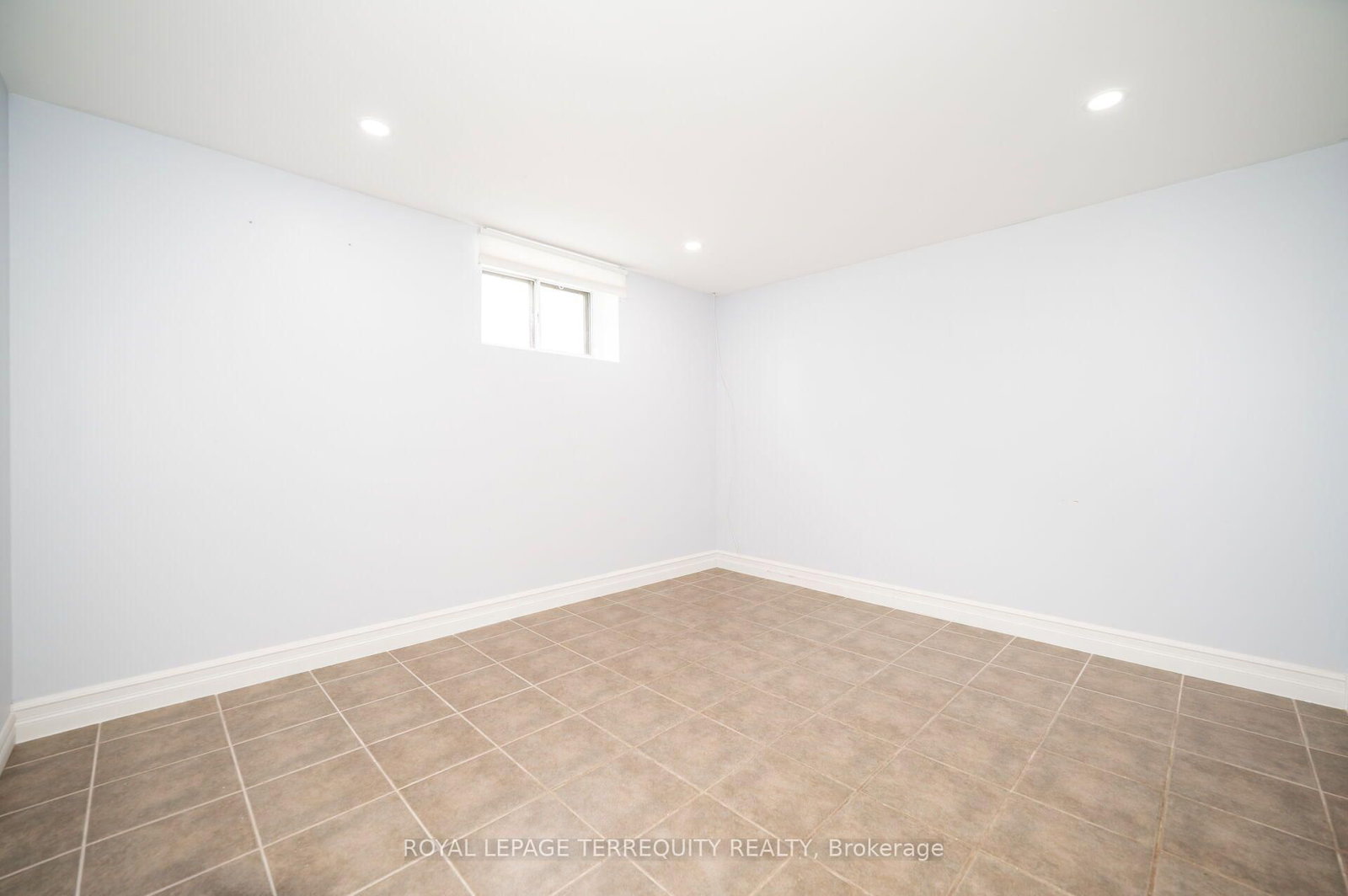 19 Battersea Crescent • Toronto, ON photo 23