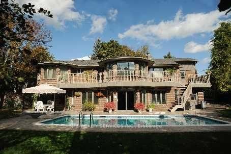 5 Morley Court • Toronto, ON photo 1
