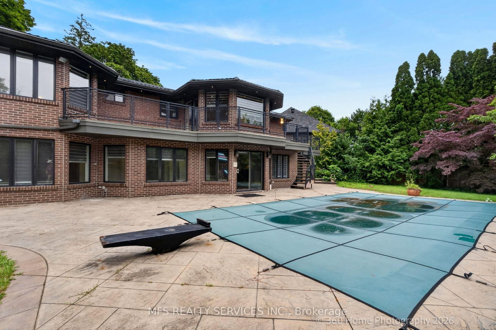 5 Morley Court • Toronto, ON photo 8